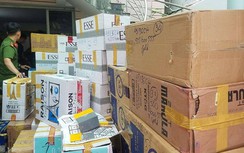 Phát hiện kho xì gà, thuốc lá lậu cực khủng trong 2 căn nhà ở TP.HCM