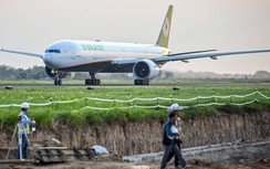 Trắng đêm thi công đẩy nhanh tiến độ nâng cấp đường băng sân bay Nội Bài