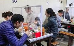 Hà Nội yêu cầu người ngồi cách nhau 1m trong quán ăn, cà phê