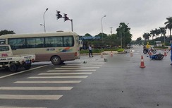 Video TNGT ngày 21/8: Tài xế GrabBike tử vong sau cú va chạm với ô tô