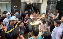 Khen thưởng 5 công dân giải cứu bé sơ sinh bị vứt kẹt giữa khe tường nhà