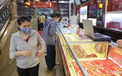 Giá vàng hôm nay 25/8: Chưa thể vào đà tăng mới