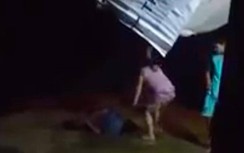 Lập biên bản vụ con trai và mẹ trói, đánh bố giữa sân nhà