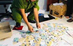 Phá đường dây làm giả con dấu, giấy tờ ở phía Nam: Nhiều tình tiết gây sốc