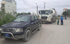 TP HCM: Xe quá tải lộng hành như chốn không người