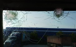 Hàng loạt ô tô bị ném đá trên QL5: Công an vào cuộc điều tra