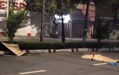 Xe máy tông thẳng gốc cây bên đường, 2 thanh niên tử vong trong đêm