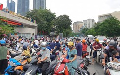 Ba bước hóa giải ùn tắc giao thông trước cổng trường