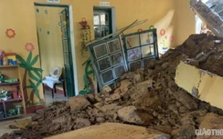 Sạt lở ở Lào Cai, một lớp học bị vùi lấp trong đêm