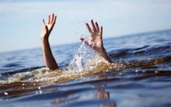 Rủ nhau đi tắm ao, 5 học sinh đuối nước tử vong thương tâm