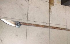 Cảnh sát nổ súng trấn áp 2 thiếu niên mang dao phóng lợn diễu phố Đà Nẵng