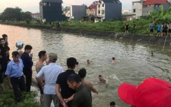 Bốn ông cháu đi xe máy lao xuống kênh ở Vĩnh Phúc: Tìm thấy người ông