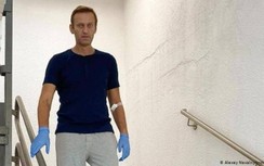 Thủ lĩnh đối lập Nga Navalny xuất viện, khuôn mặt hốc hác