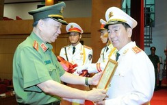Thứ trưởng Bộ Công an Trần Quốc Tỏ được thăng hàm Trung tướng