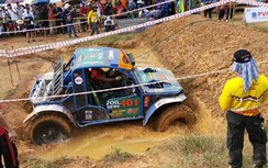"Nghẹt thở" vượt chướng ngại vật tại giải đua xe địa hình Việt Nam