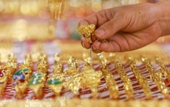 Giá vàng hôm nay 30/9: Tiếp tục cuốn vào đà tăng mạnh