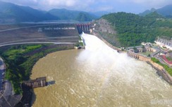 Thủy điện Sơn La và Thủy điện Thác Bà đồng loạt mở cửa đáy xả lũ