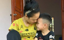 Hạnh phúc đơn sơ của người mẹ “chim cánh cụt”