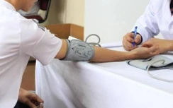 Khám chữa bệnh “chui”, bác sĩ bị phạt 60 triệu, đình chỉ hoạt động 9 tháng