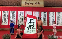 Triển lãm và liên hoan thư pháp kỷ niệm 1010 năm Thăng Long - Hà Nội