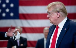 Virus Corona đã "chọc thủng" nhiều lớp bảo vệ của Tổng thống Mỹ Trump