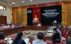Ninh Bình đặt mua cặp nhưng không tặng quà đại biểu dự đại hội Đảng bộ