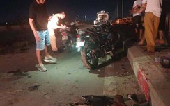 Lấy mẫu đất để truy tìm xe tải đổ trộm ở cầu Cienco 5 làm 2 người bị thương