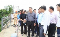 Ông Khuất Việt Hùng trực tiếp chỉ đạo khắc phục hậu quả vụ TNGT ở Nghệ An