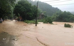 Mưa lớn lịch sử ở Lào Cai, bé 3 tuổi bị nước tràn vào nhà cuốn trôi
