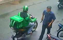 Người đàn ông rút súng dọa hàng xóm ở TP.HCM là ai?