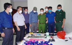 Trinh sát ập vào nhà nghỉ, bắt 8X vận chuyển lô ma túy khủng