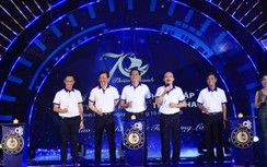 Ông bầu Võ Quốc Thắng cùng Sứ Thiên Thanh "vươn ra biển lớn"