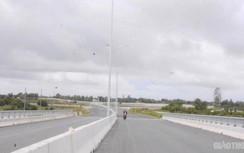 Người dân háo hức chờ giây phút thông xe tuyến Lộ Tẻ - Rạch Sỏi