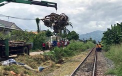 Tài xế công nông tử vong khi băng qua đường sắt