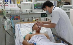 Uống 10 chén rượu trong đám giỗ, người đàn ông ở Bắc Ninh hôn mê, phù não