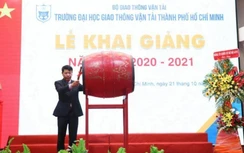 Trường ĐH GTVT TP.HCM trao 170 triệu đồng cho tân sinh viên