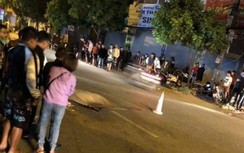Xe máy bốc đầu khiến nam thanh niên bắn ra xa, bị ô tô chèn tử vong