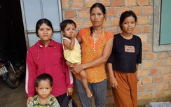 Tương lai mờ mịt của những đứa trẻ mất cha, mẹ