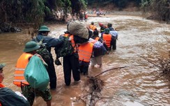 Mưa lớn, tạm dừng tìm kiếm nạn nhân mất tích tại Rào Trăng 3