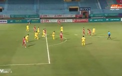 Video: Người hùng World Cup sút bóng không thể cản phá, gieo sầu cho Hà Nội