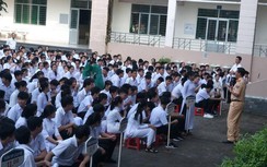 Học sinh Long An hào hứng học luật giao thông qua màn đố vui