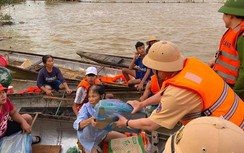 Bão số 9: Cục CSGT khuyến cáo hạn chế ra đường khi không thực sự cần thiết