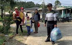 Quảng Ngãi khẩn trương đưa người già, trẻ nhỏ đi tránh bão số 9