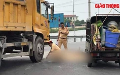 Video TNGT ngày 28/10: Tài xế xe ba gác tử vong sau va chạm với xe ben