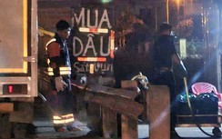 Lái xe rút ruột bán trộm xăng dầu, chủ hàng có bao che?