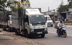 Xe dừng đỗ mất ATGT trên QL51, vì sao không xử lý?