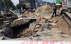 "Thám hiểm" hố tử thần sâu hoắm ở TP.HCM