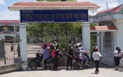 Cà Mau: Chưa rõ nguyên nhân hơn 60 học sinh liên tiếp khó thở, ngất xỉu