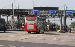 Phân luồng giao thông, thi công trạm thu phí tuyến tránh Cai Lậy