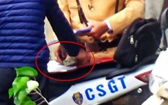 Giáng cấp, chuyển khỏi lực lượng CSGT vụ 9 công an ở Cái Bè nhận "mãi lộ"